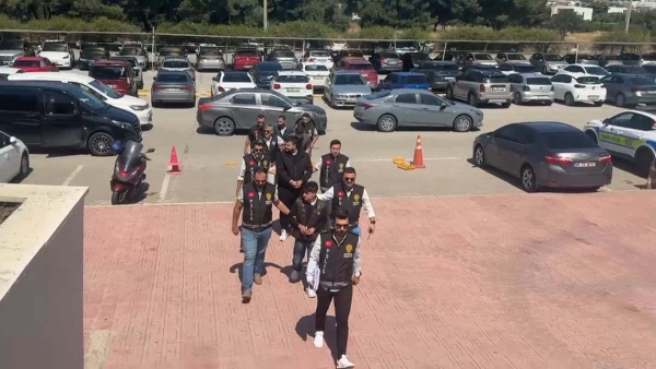 Muğla'da 'polisiz' yalanıyla 40 milyon liralık dolandırıcılık
