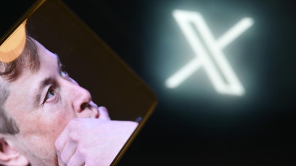 Musk: X'e büyük bir siber saldırı yapılıyor