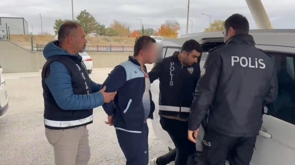 Tekirdağ'da cinnet geçirip annesini öldüren genç tutuklandı
