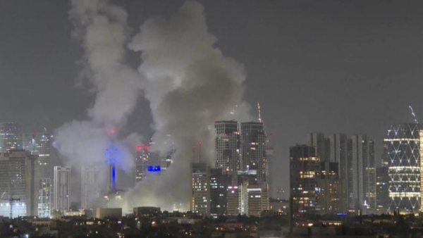 Tel Aviv'den dumanlar yükseliyor