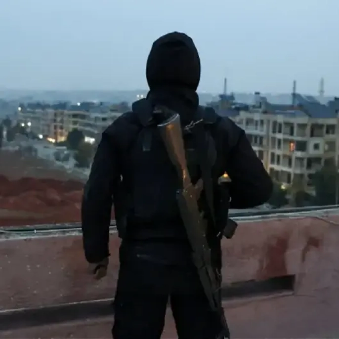 Fırat'ın Batısı Kaynıyor: Suriye Ordusu Cephe Hattına Yığınak Yapıyor!