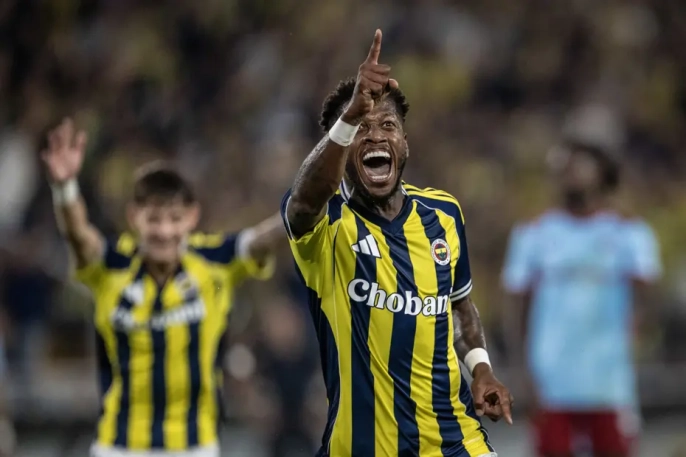 Fred, Galatasaray derbisinde 100. maçına çıkmaya hazırlanıyor!