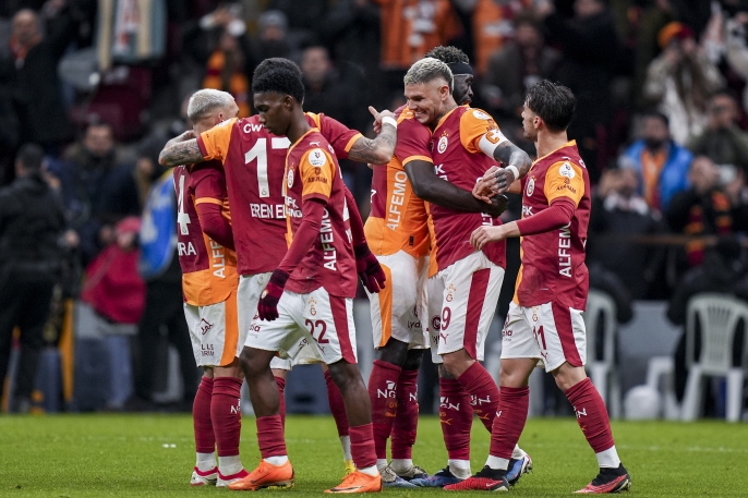 Galatasaray'da Lemina paniği: Spor yazarları transfer çağrısı yaptı, yeni yıldızlar ilk sınavda