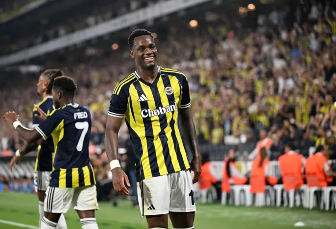 Galatasaray'dan Jhon Duran'a şok suçlama: Taciz ve teşhircilik iddiası!