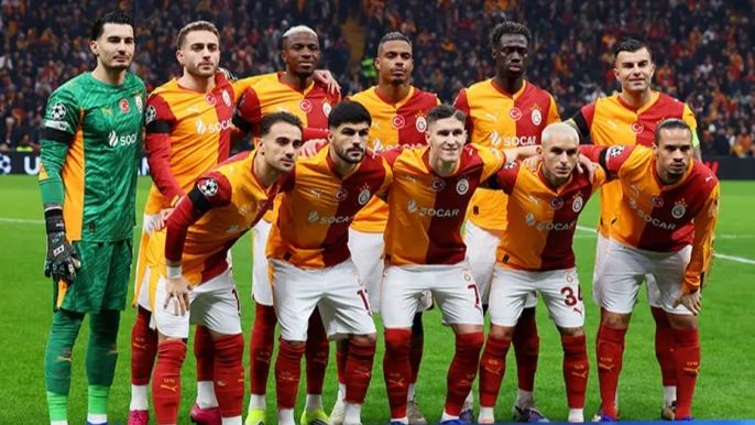 Galatasaray, Karagümrük karşısında sürpriz 11 ile sahaya çıkıyor, gözler cezalılar ve sakat oyunculara çevrildi