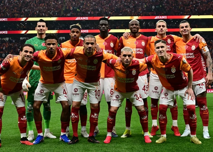 Galatasaray, Osimhen için gelen astronomik teklifi anında çöp sepetine attı!