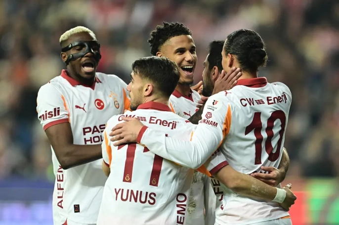 Galatasaray, Rize deplasmanında kadrosunu güçlendirdi: İşte ilk 11'ler