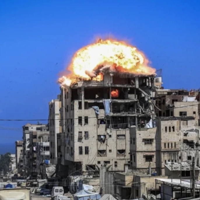 Gazze'ye umut taşıyan 'Beyaz Gemi' yola çıkıyor: Abluka kalkacak mı?