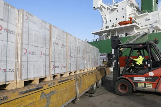 Gazze'ye umut taşıyan iyilik gemisi yola çıktı!