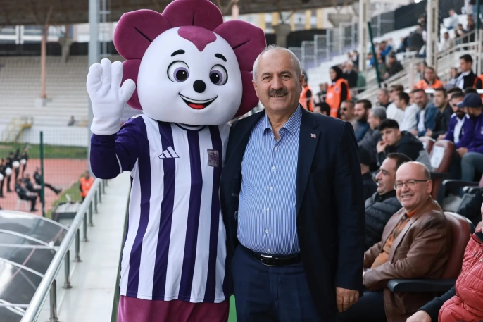 Gebzespor, Soma Spor'u 4-1 yenerek namağlup unvanını korudu