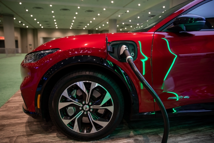 GM ve Ford, elektrikli araçlardan uzaklaşıyor mu?