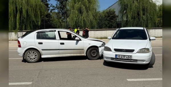 İnegöl'de trafik kazası: 2 yaralı
