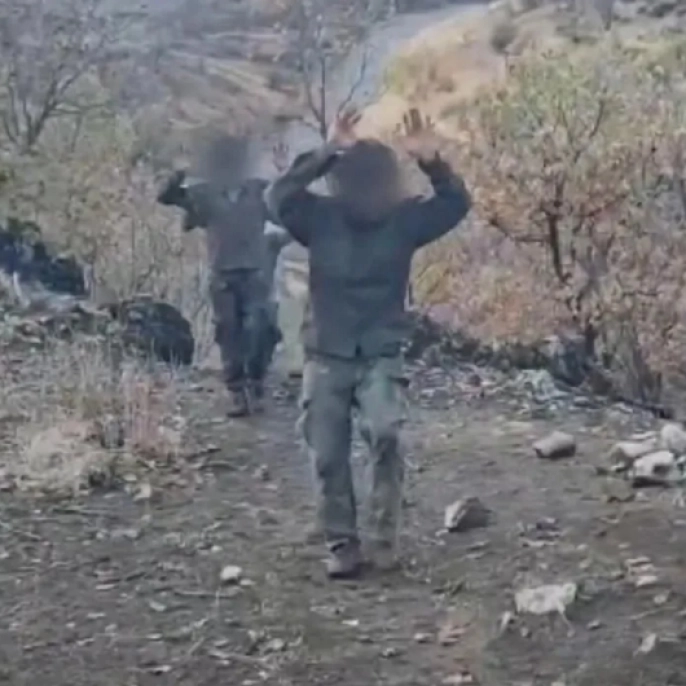 Halep'te YPG paniği: 100 terörist teslim oldu, Fırat'ın doğusuna kaçış sürüyor!