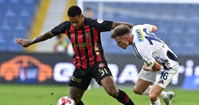 Haliç derbisinde Kasımpaşa ile Karagümrük kozlarını paylaşıyor: Rekabette Kasımpaşa hafifçe önde