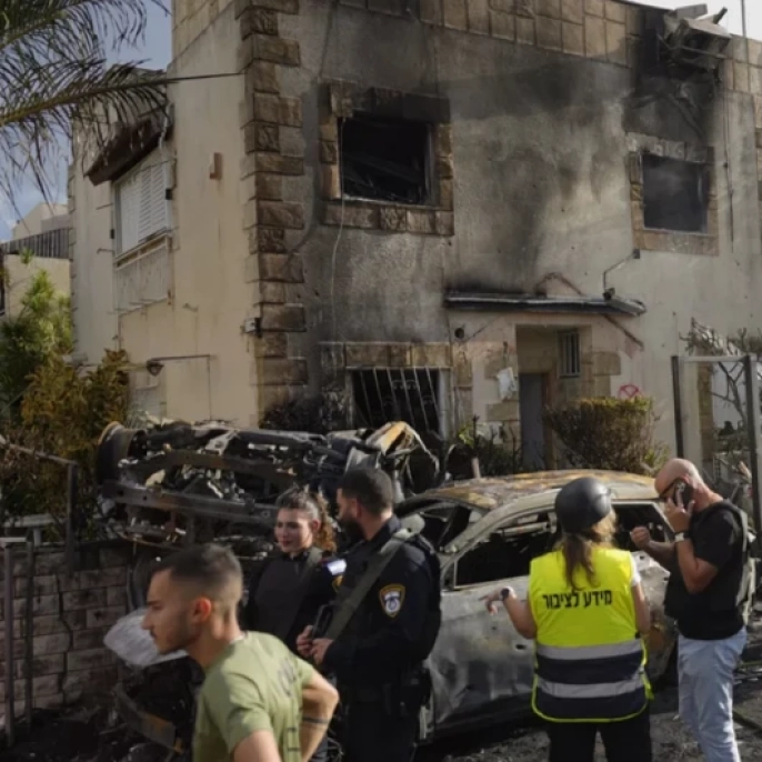 Hizbullah'tan İsrail'e sert yanıt: Dron ve roketlerle hedefler vuruldu