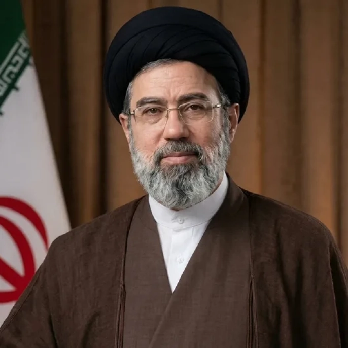 Hürmüz Boğazı'nda tansiyon yükseliyor: İran'dan 'savaş hazırlığı' mesajı