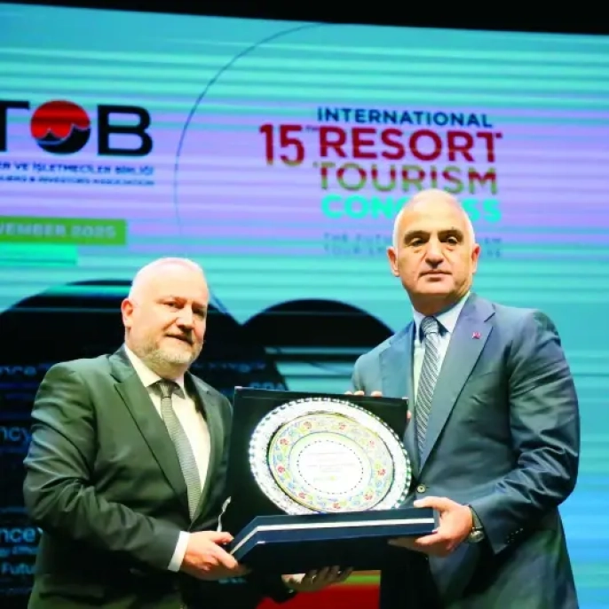 İklim krizi turizmi tehdit ediyor: Bakan Ersoy'dan sektöre acil uyarı!