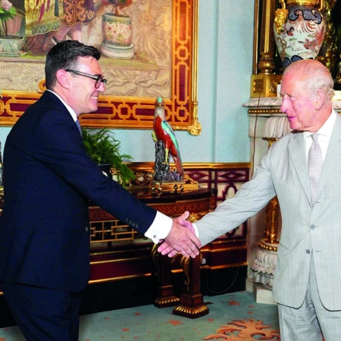 İngiltere'nin yeni başbakanı Andy Burnham göreve başladı