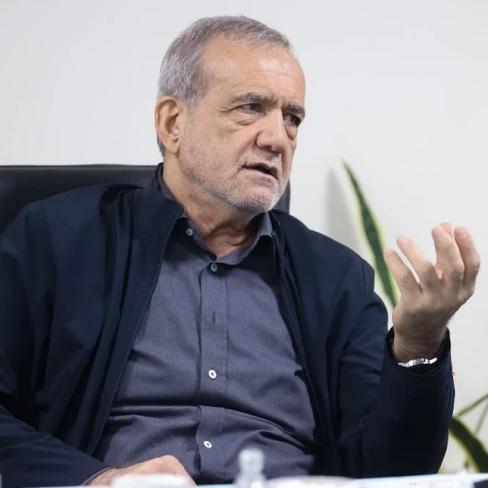 İran Cumhurbaşkanı Pezeşkiyan'dan altyapı yeniden inşası talimatı