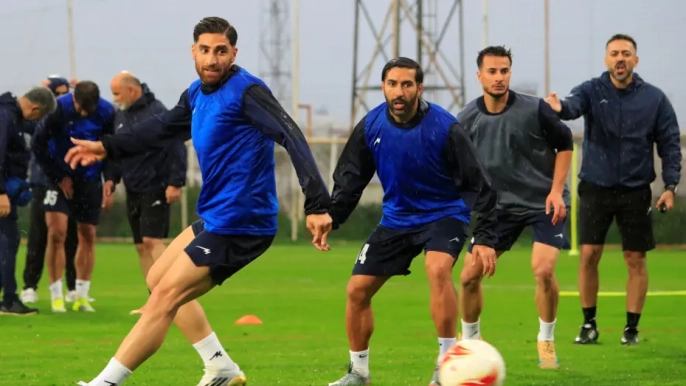 İran, Dünya Kupası hazırlıklarını Türkiye'de sürdürüyor