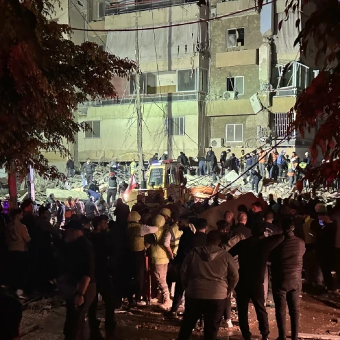 İsrail, Beyrut'a saldırı düzenleyerek Hizbullah komutanını hedef aldı