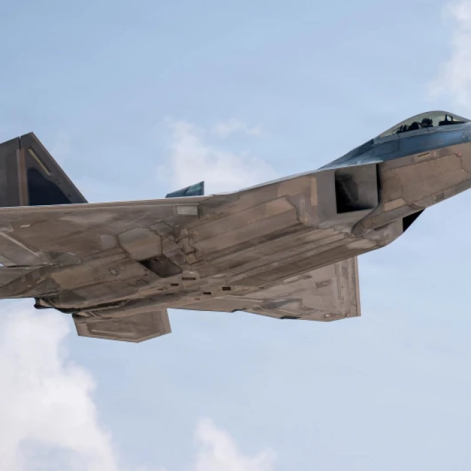İsrail, F-22 savaş uçaklarıyla askeri gücünü artırıyor