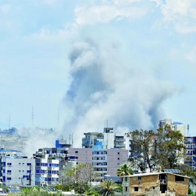 İsrail, Lübnan'ı bir haftada 310 kez bombaladı