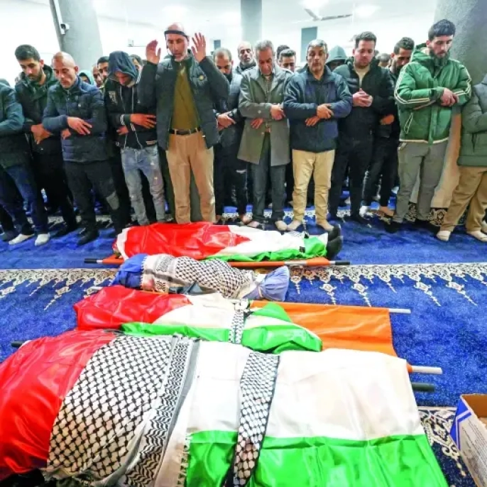 İsrail ordusu, bir aileyi hedef alarak 4 kişiyi katletti