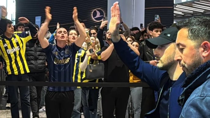 İstanbul'a veda eden Tedesco'yu taraftarlar gözyaşlarıyla uğurladı