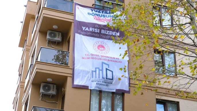 İstanbul'da 'Yarısı Bizden' kampanyasıyla riskli binalar güvenli yuvalara dönüşüyor: Hak sahipleri deneyimlerini anlatıyor