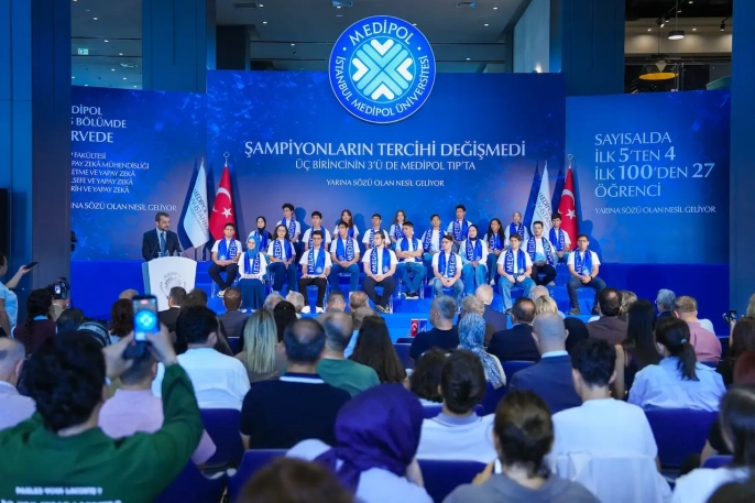 İstanbul Medipol, YKS 2026'da zirvedeki yerini korudu - 1