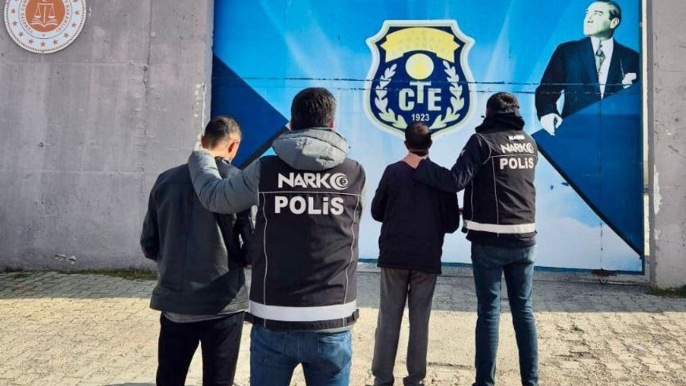 Kars'ta uyuşturucu çetesine şok operasyon: 20 yıl hapis fırtınası esti!