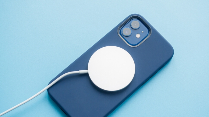 Katlanabilir iPhone Ultra'nın MagSafe desteği kesinleşti - 2