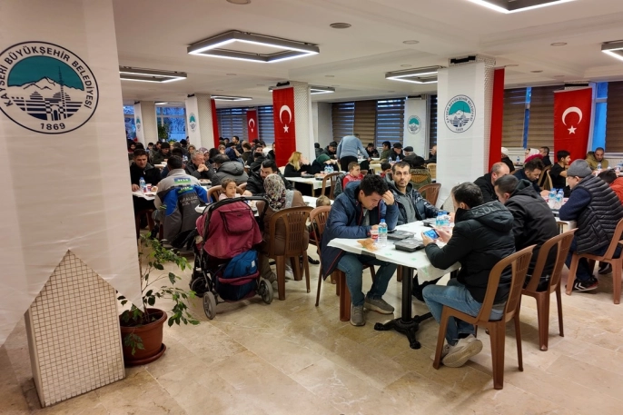 Kayseri'de Ramazan coşkusu: Gönül sofralarında buluşma zamanı