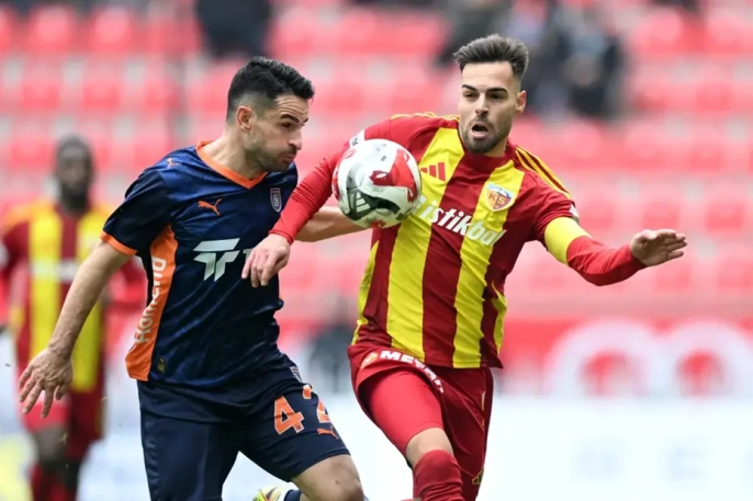 Kayserispor'un transferlerine rağmen Başakşehir'e farklı yenilgisi sürüyor