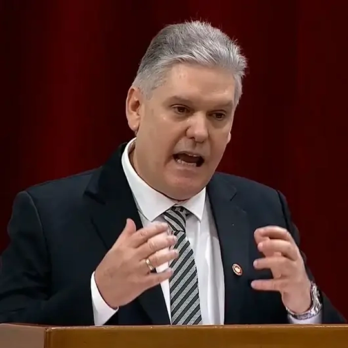 Küba'da eski ekonomi bakanına casusluktan müebbet hapis şoku