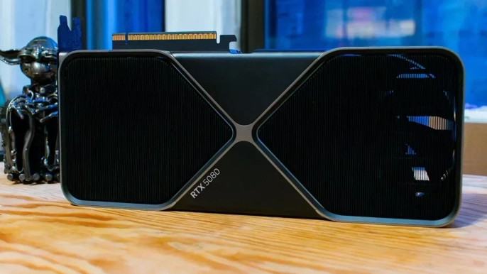 Kullanıcı RTX 5080 yerine vakumlu kupa aldı: Amazon dolandırıcılığı - 1
