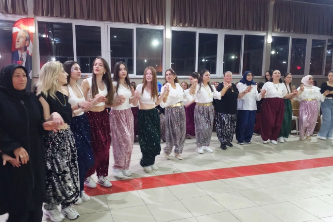 Lalapaşa'da geleneksel şalvar gecesi coşkuyla kutlandı