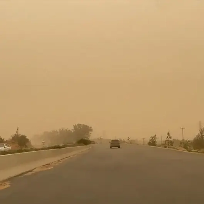 Libya'da kum fırtınası eğitime darbe vurdu: Okullar tatil edildi