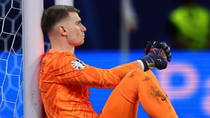 Livakovic'ten şok karar: Fenerbahçe hayalleri suya düştü, rotayı Dinamo Zagreb'e çevirdi!