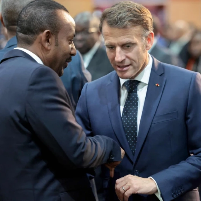 Macron'dan Türkiye'ye şaşırtan övgü: 'Bizden daha iyiler