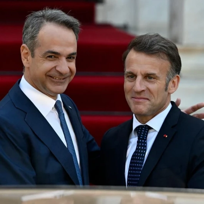 Macron'un Atina'daki sözleri, Türkiye'ye yönelik değildi: Fransa'dan net açıklama