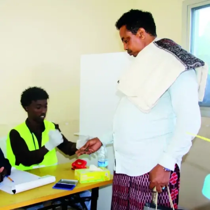 Mogadişu'da 56 yıl sonra tarihi an: Halk sandık başında