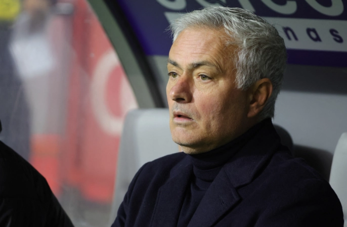 Mourinho'nun tartışmalı zafer açıklaması: 'Golümüz temizdi, harika bir zaferdi!