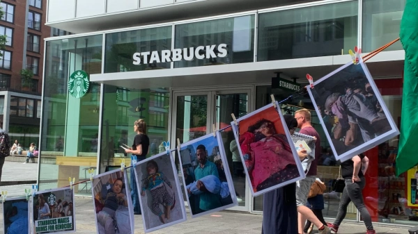 Boykot edilen Starbucks küresel satışlarında düşüş açıkladı