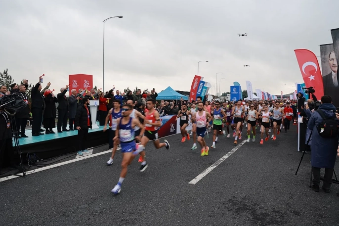 Osmangazi Cumhuriyet Koşusu'nda Büyükgöz'den Sporculara Başarı Dileği