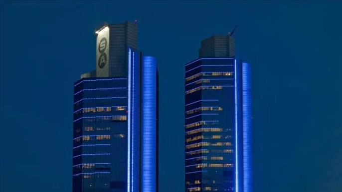 Sabancı Holding'den dev hamle: Akçansa'daki hisseler 1.1 milyar dolara satışta!