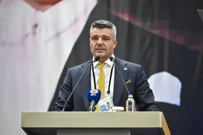 Sadettin Saran'dan Fenerbahçe taraftarına şampiyonluk sözü: Birlikte hak ettiği yere yürüyeceğiz!