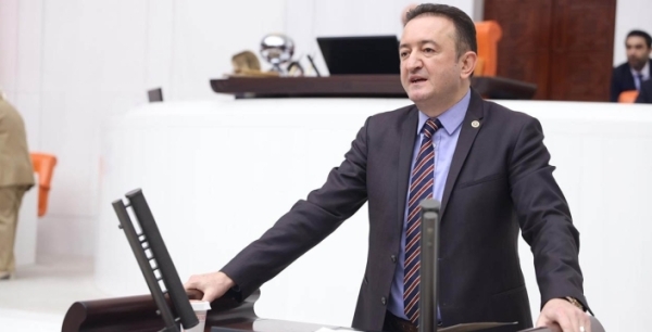 Bektaş’tan otomobil vergisine sert tepki!