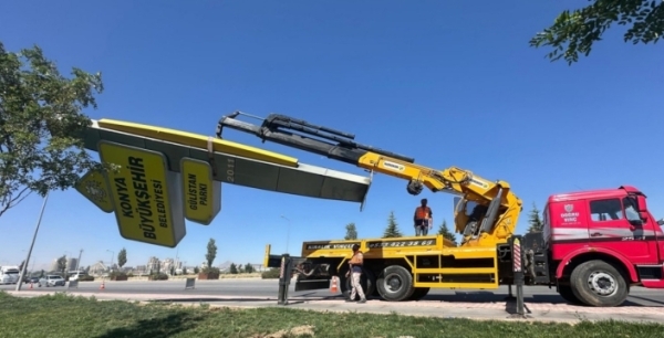 Büyükşehir'den tabelalar için vergi uyarısı